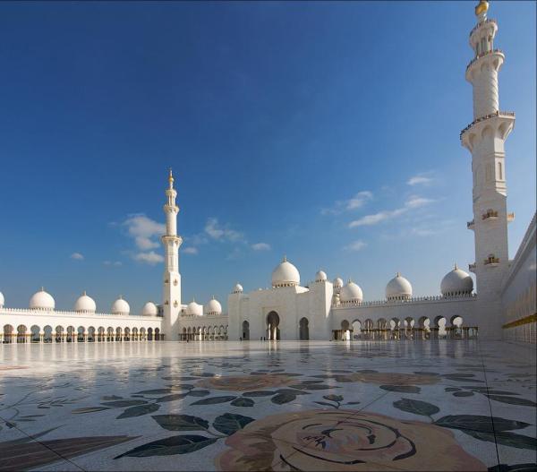 мечеть в Абу-Даби