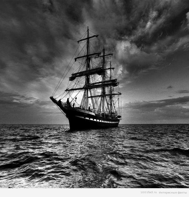 корабль пиратов